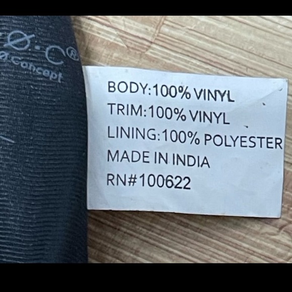 B.Ø.C GILBERTON PUFFER CROSSBODY / SHOULDER BAG • BLACK • PERFECT CONDITION - Picture 12 of 12